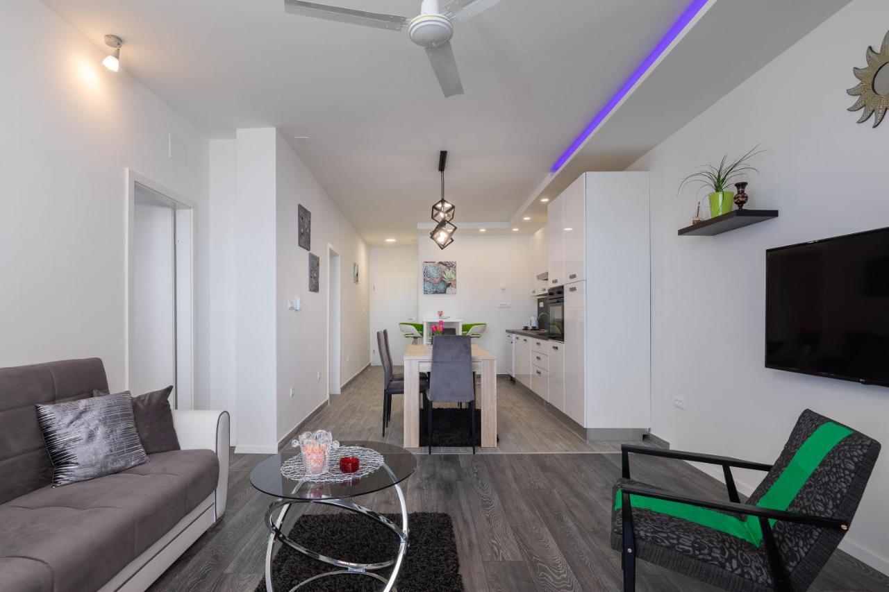Seaside Deluxe Apartment Jesenice  Ngoại thất bức ảnh